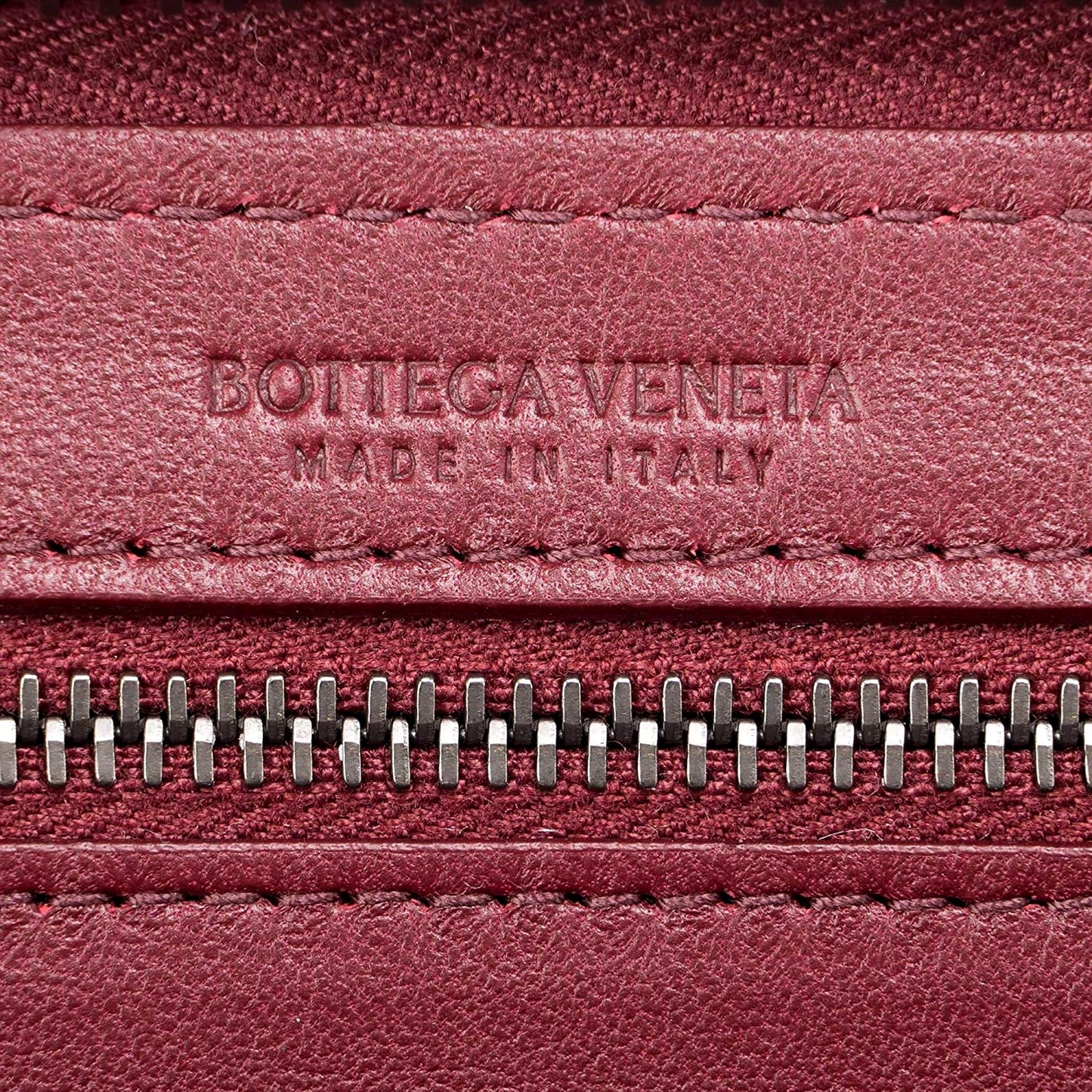 Bottega Veneta Intrecciato Zipper French Calf Leather Wallet Bordeaux