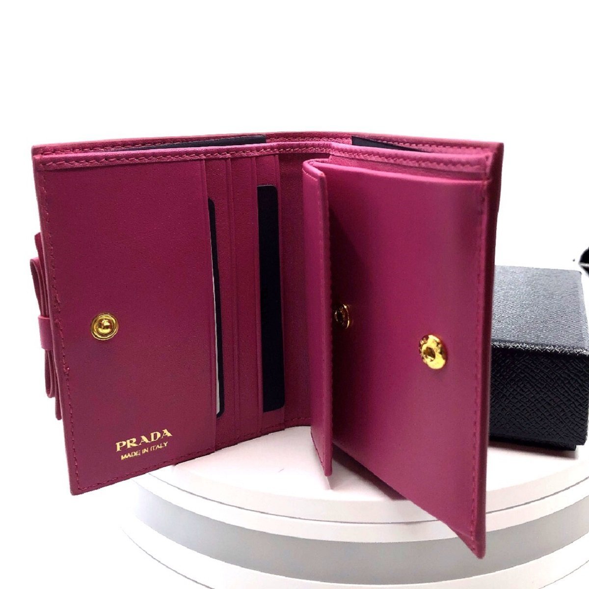 Prada Portafoglio Verticale Fuxia Pink Leather Flap Bow Wallet 1MV204