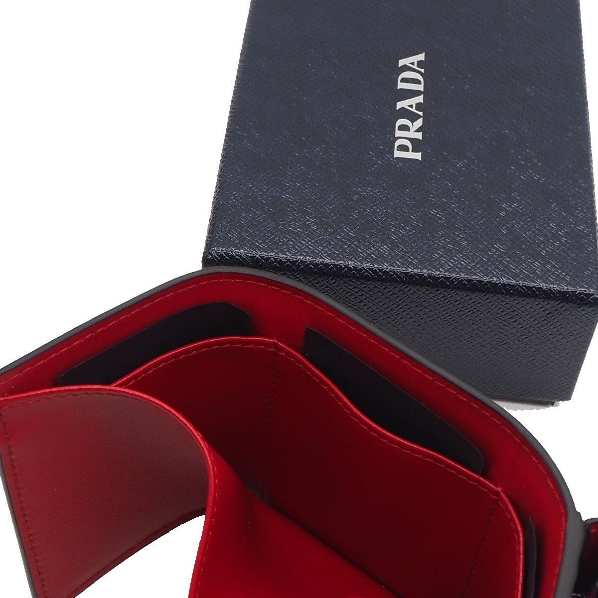 Prada Womens Black Vitello Move Love Hearts Leather Envelope Snap Wallet 1MH021