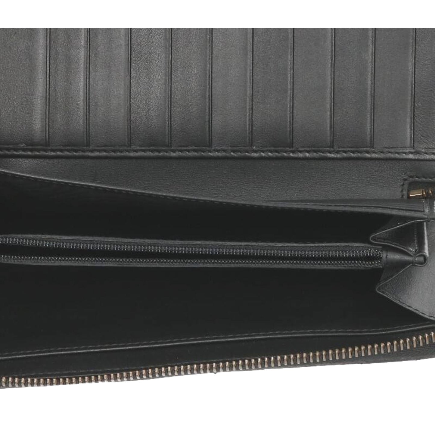 Gucci GG Marmont Black Matelasse Leather Continental Zip Wallet