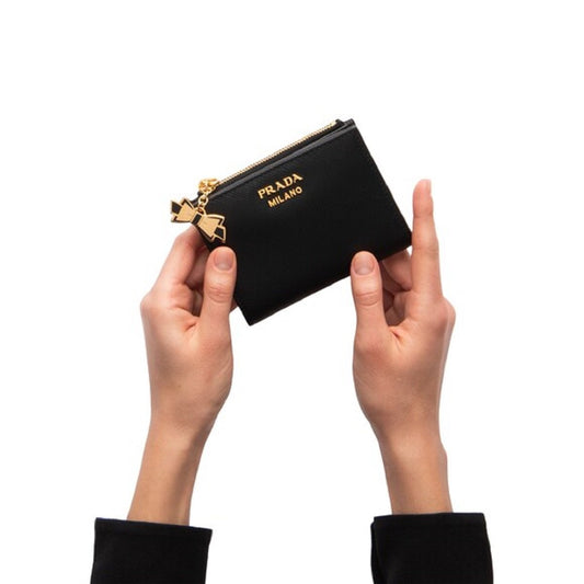 Prada Portafoglio Lampo Black Saffiano Fiocco Black  Bow Charm Wallet 1ML023