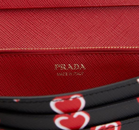 Prada Portafoglio Pattina Nero Hearts Saffiano Print Double Snap Wallet 1MH132