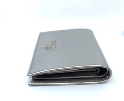 Prada Portafoglio Verticale Cromo Silver Vitello Move Leather Flap Wallet 1MV204