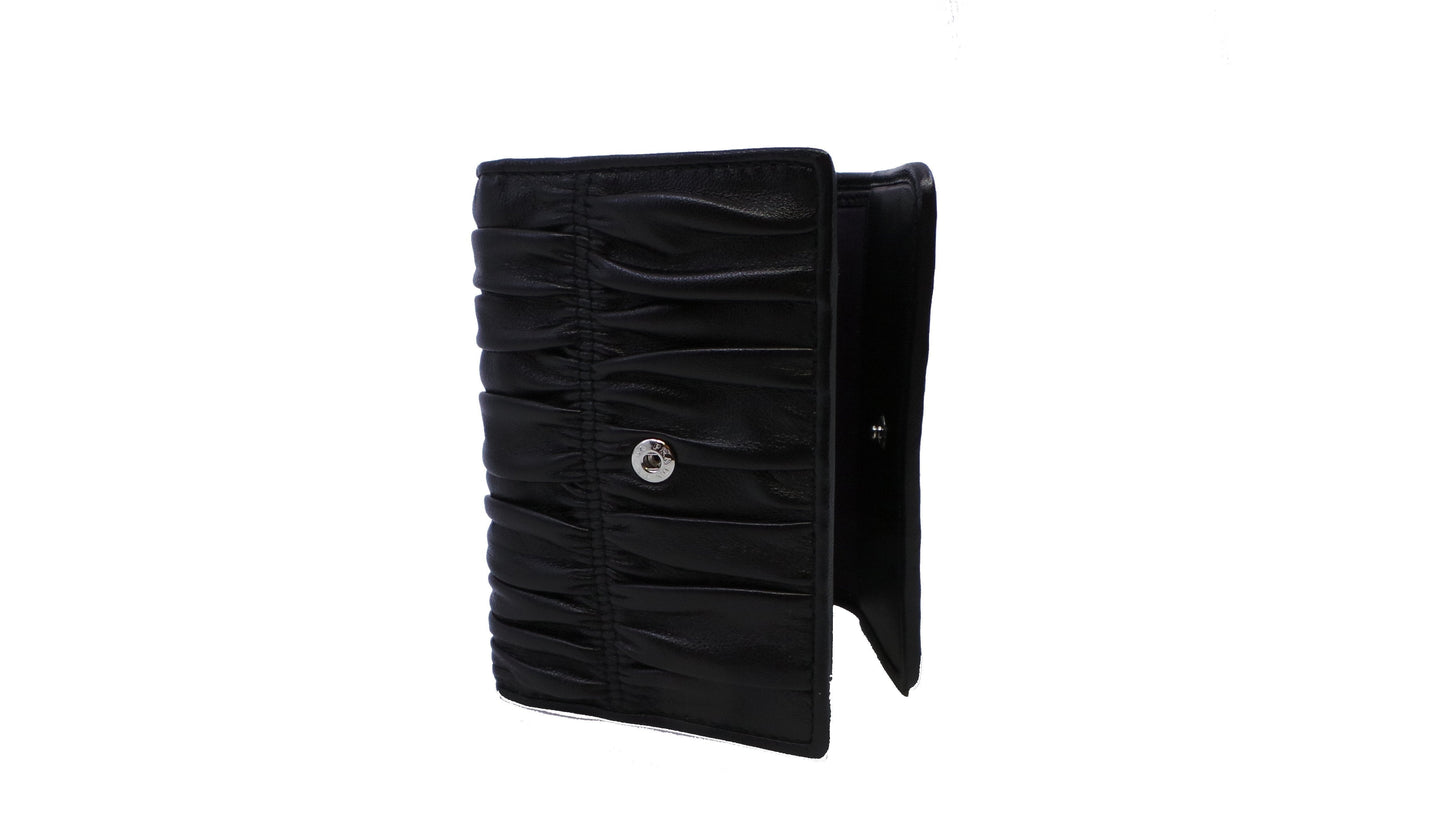 Prada Women's Black Nero Portfoglio Pattina Nappa Gaufre' Leather Wallet