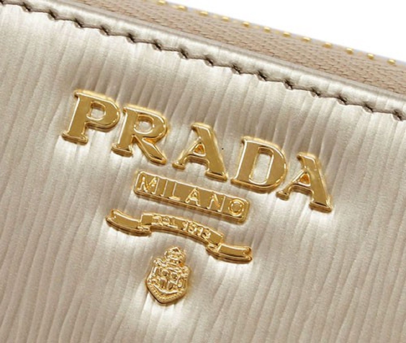 Prada Womens Vitello Move Pirite Gold Leather Zippered Wallet 1MM268