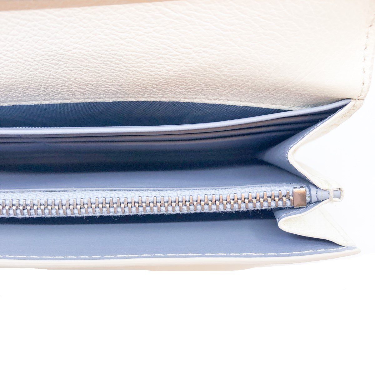Prada Womens White Glace Calf City Pebbled Leather ID Tag Long Snap Wallet